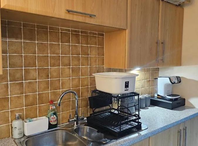 Waterfront, Ethihad Stadium Apartament