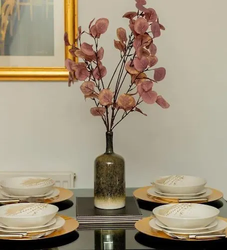 Charming 2-bedroom In * מנצ'סטר