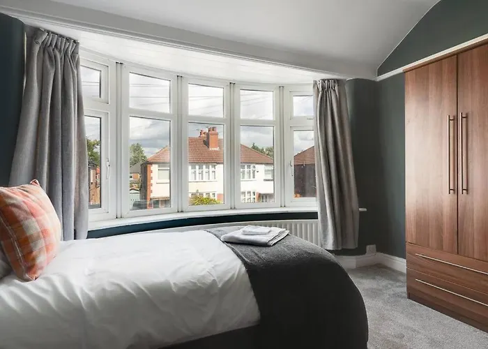 Charming 3bd Didsbury House Манчестер