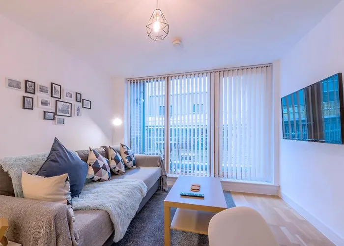 2bed Homely Hideout In City Centre