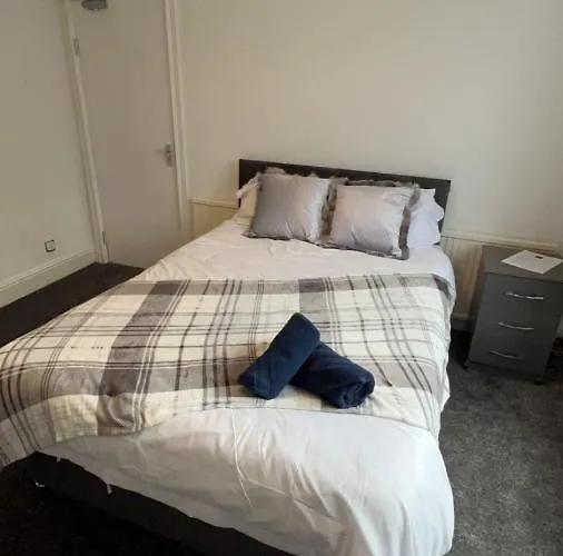 Elegant Ellesmere, Comfortable, Budget, Friendly Gæstehus