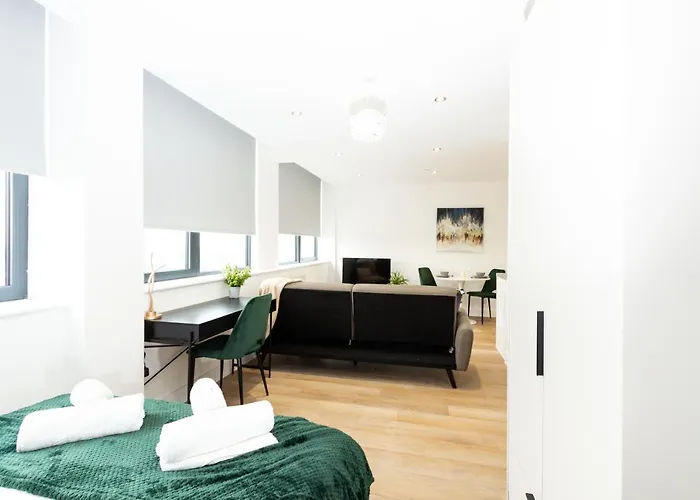 Stylish Overlooking Old Trafford Appartement