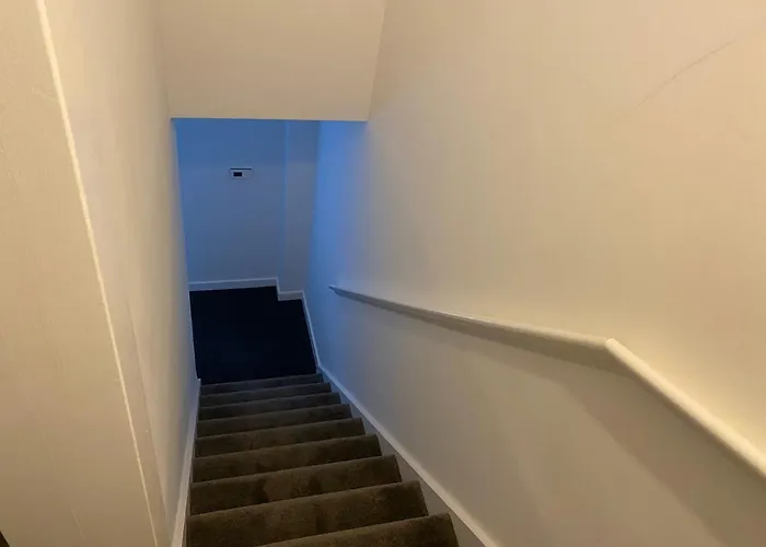 Stan Luxury * マンチェスター