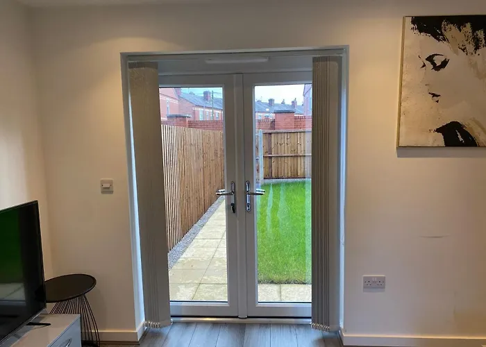 Stan Luxury マンチェスター