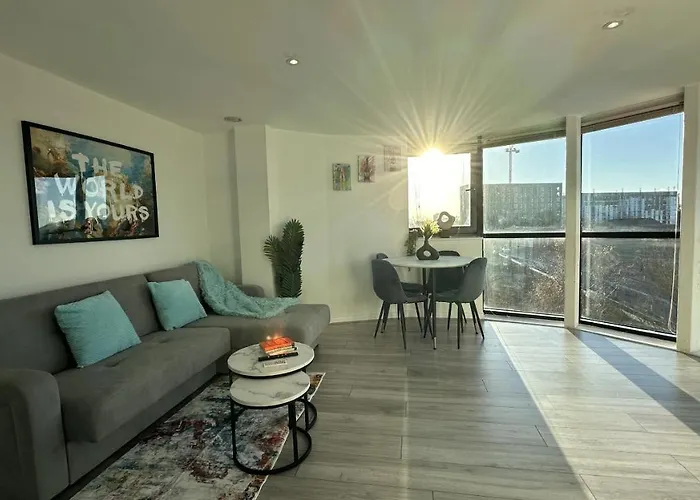 Lux Livin' - Luxury 2 Bed With Free Parking Lejlighed