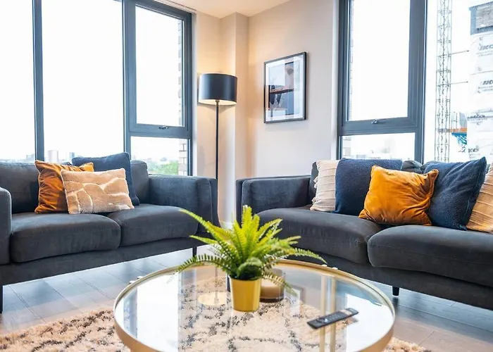 Stunning Brand New 3 Bed By Valore Services * Manchester