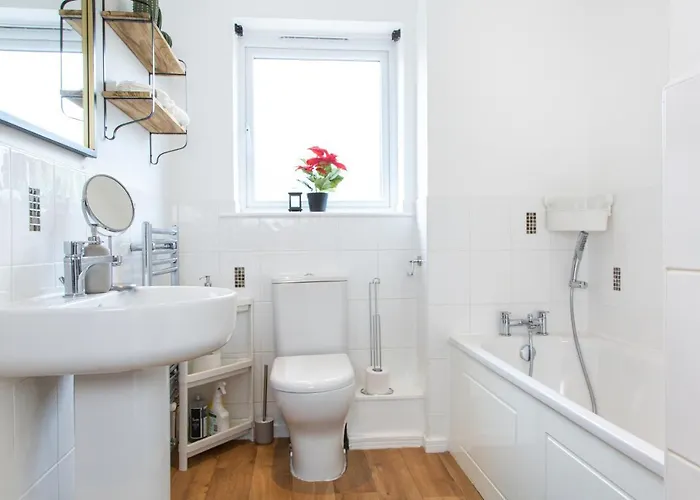 Cozy Townhouse In The Heart Of Greater *