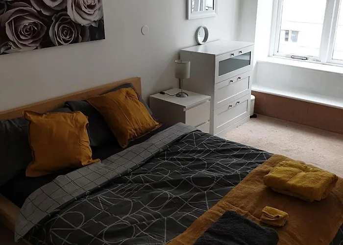 Fab New One Bed Apartamento