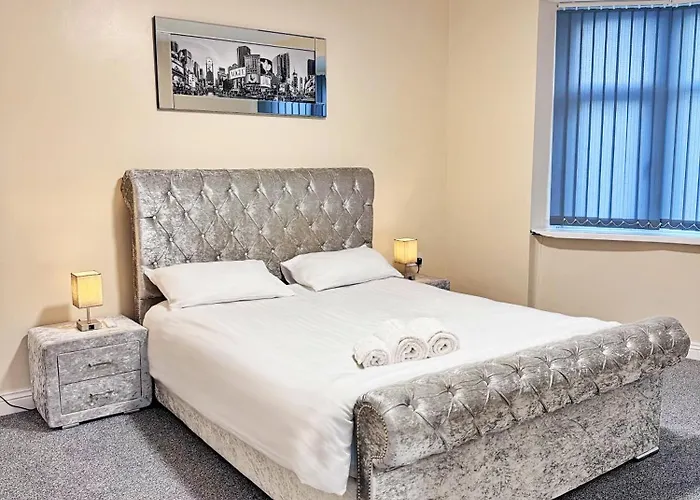 Full In Heywood Street Near Cheetham Hill 맨체스터