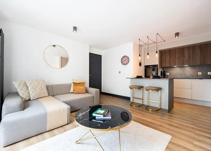 Luxurious Two-bed Stay: Mcr *