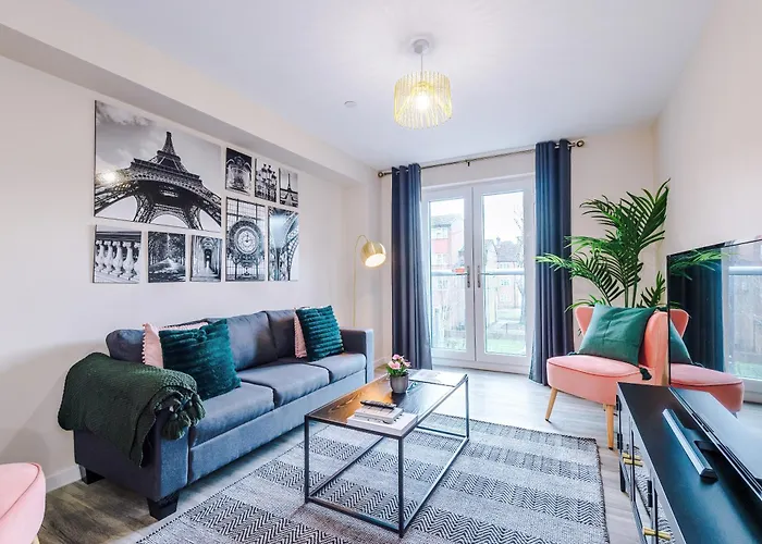 Deluxe New Build 2 Bedroom 2 Bathroom - Free Secure Parking