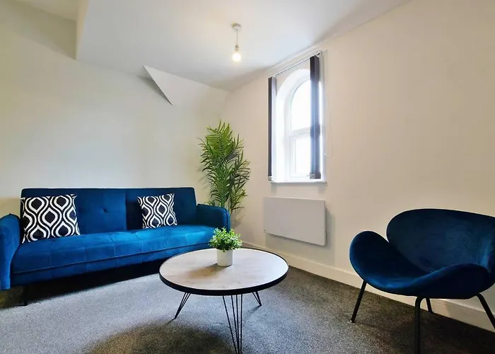 Free Parking - Modern 2-br Flat Close To Salford Royal Apartamento *