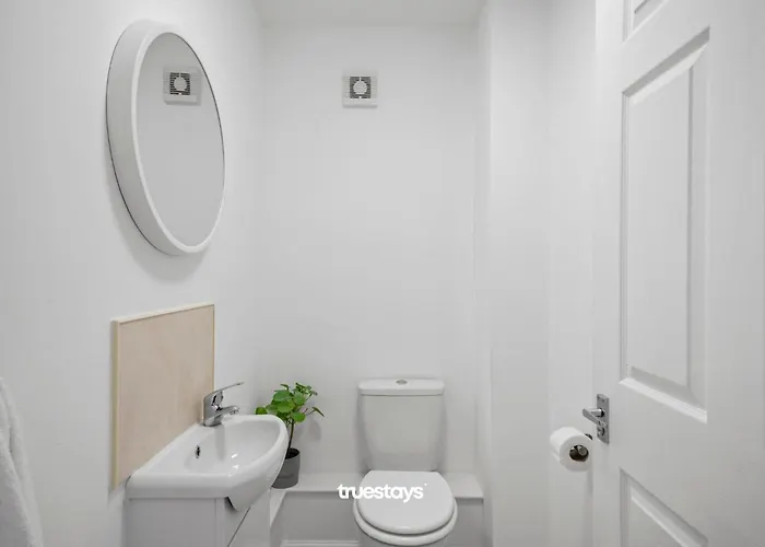 Greaves House By Truestays - 3 Bedroom House In Failsworth, Dom wakacyjny *