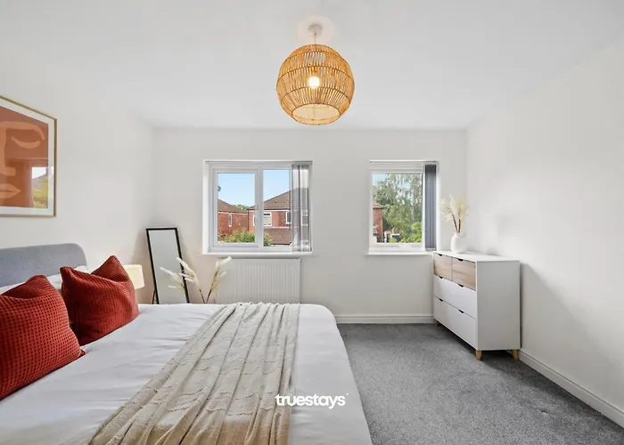 Greaves House By Truestays - 3 Bedroom House In Failsworth, Dom wakacyjny Manchester