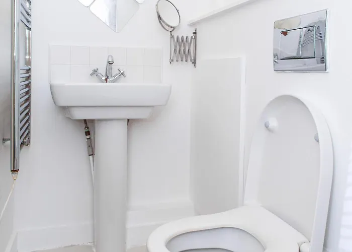 Luxury 3 King Bed Quayside