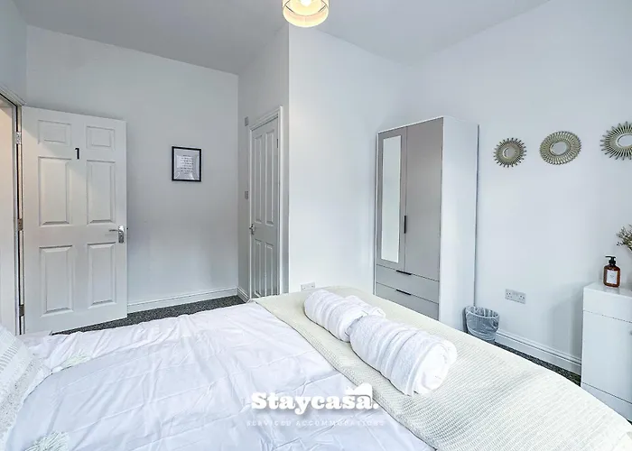 Ashfield Co-living - Private Self-cater 맨체스터