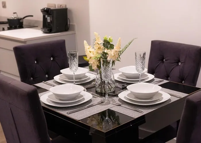 Apartamento Luxury Mcr 2bed,2bath Apartment- Location! *