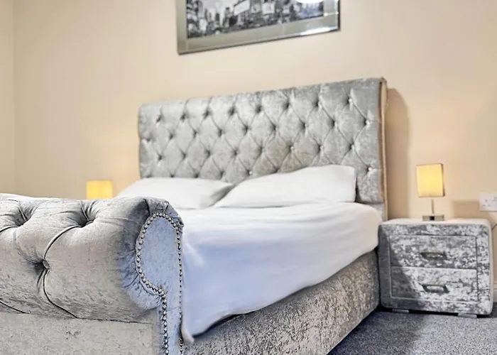 펜션 Full In Heywood Street Near Cheetham Hill 맨체스터