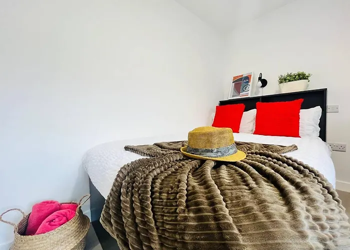 Chic Hideaway: Modern Studio In Stretford Mánchester