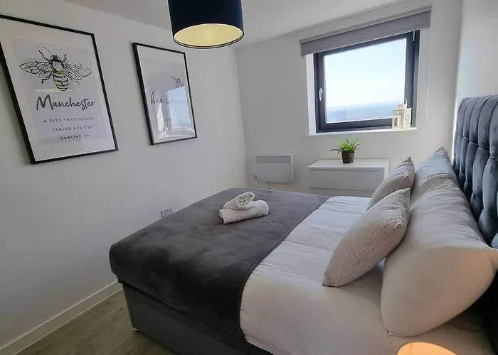 2 Bedroom Penthouse Ferienhaus Manchester