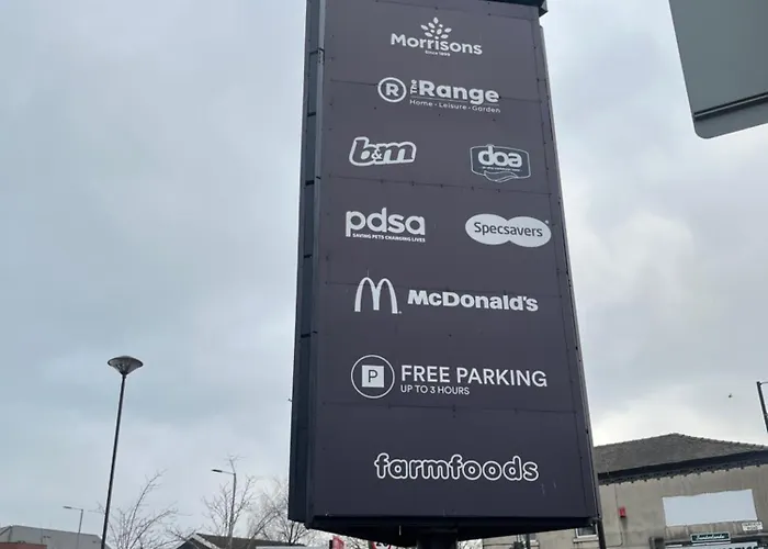 2 Bedroom Flat Close To City, Stadium And Coop Arena Mánchester