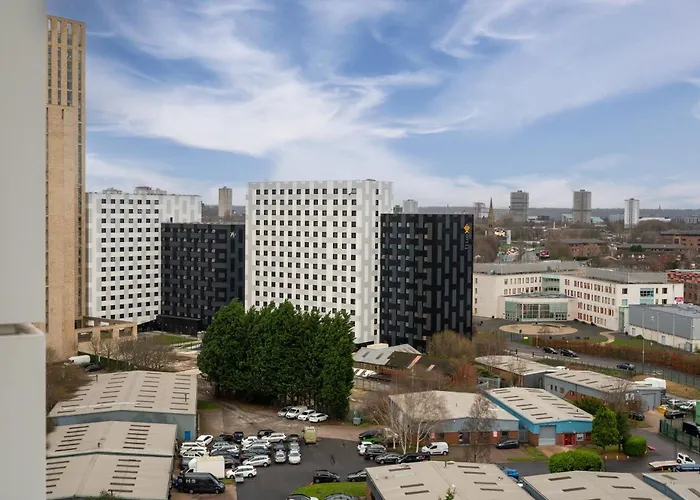 Stylish & Spacious Salford Quays One Bedroom High Floor With Balcony 맨체스터