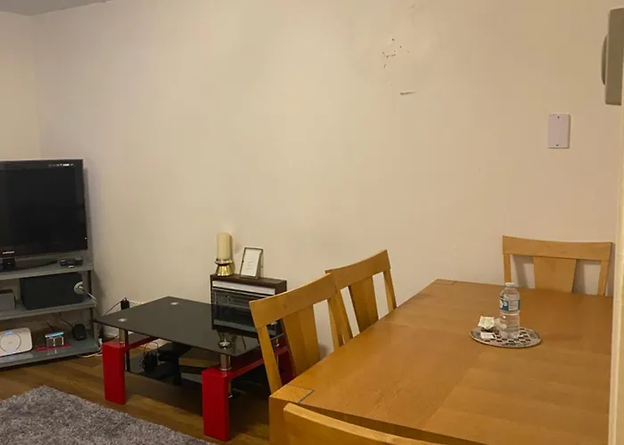 Lovely, Spacious 1-bedroom With *free Parking Manchester