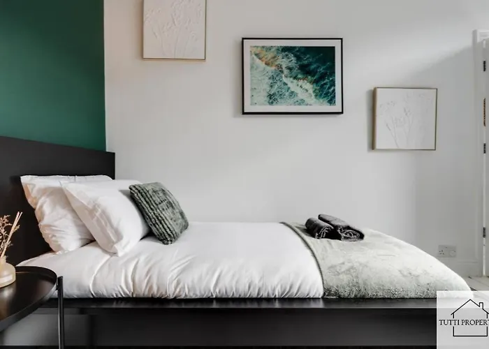 Elegant From 맨체스터