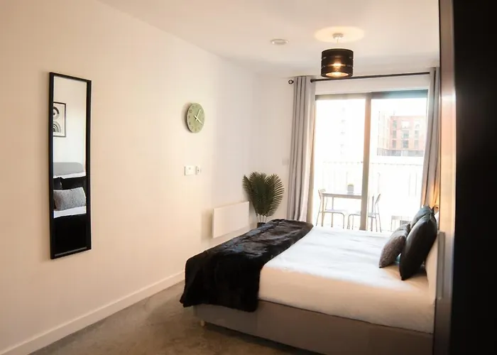 Luxury Mcr 2bed,2bath Apartment- Location! Apartamento *