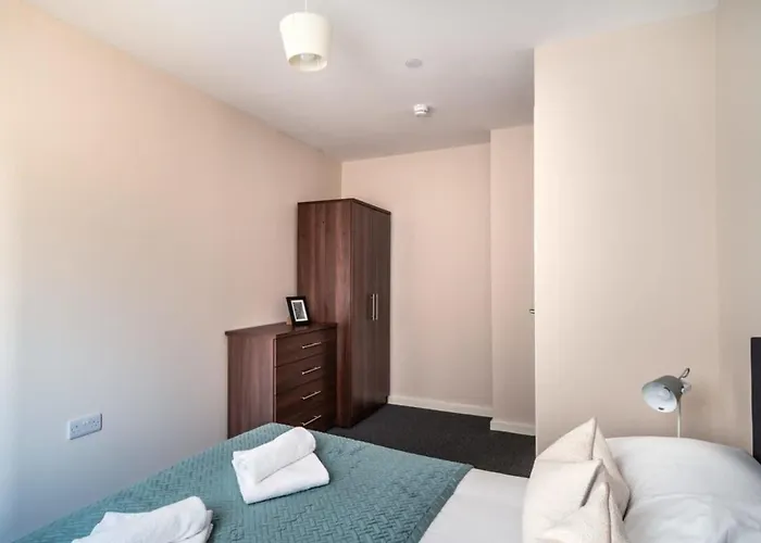 Modern & Stylish 2 Bed In Manchester
