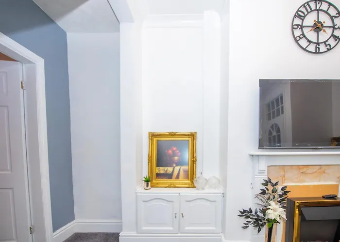 Lovely + Free Parking Tatil Evi