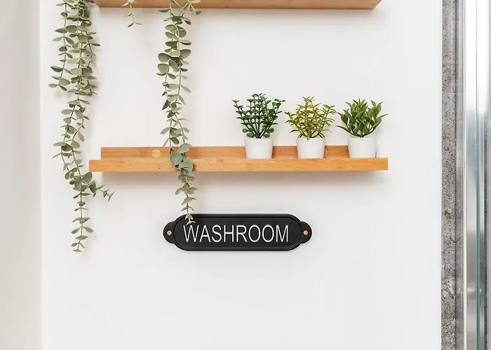 6 Guests - 3 Bedrooms - Free Wi-fi -