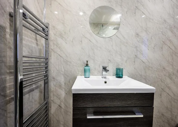 Serviced Northernnightzzz - The Park *