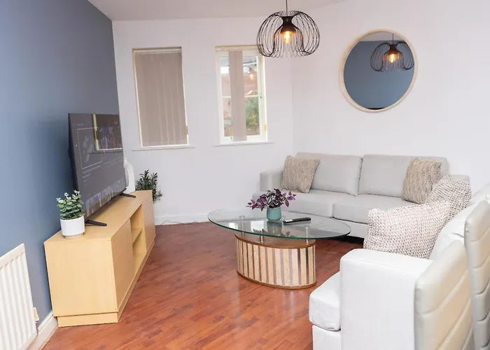 Caasi Gorton * Manchester