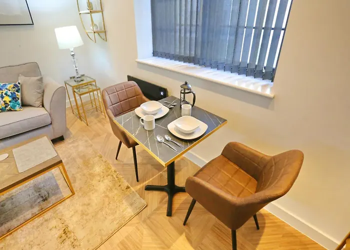 Heart Of Modern - Pass The Keys Mánchester