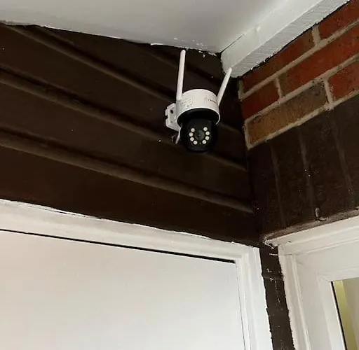 Salford 2-bed - Near Uni & Mcr Centre