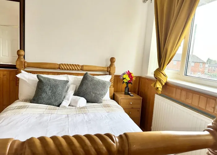 Cosy & Quiet House Close To Etihad And Centre