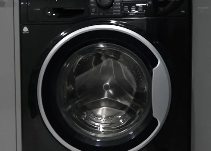 Сasa de vacaciones Etihcity - 3 Bedroom Semi - Free Parking Near Etihad Stadium, Tourist Attractions, Centre, Transport And Motorway Links Next To Mcdonald's - Sky N Netflix *