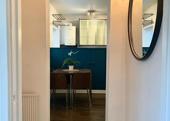 Didsbury Failte Apts - 3 Mins To The Christie's - Ground Floor - Free Parking