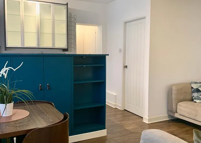 Didsbury Failte Apts - 3 Mins To The Christie's - Ground Floor - Free Parking *