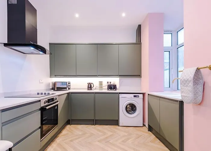 5 Bed Salford Sanctuary Retreat Ferienhaus Manchester