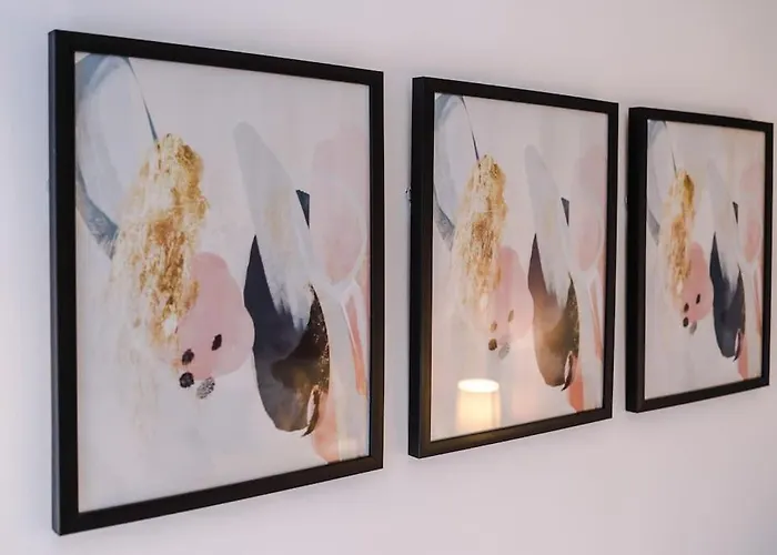 5 Bed Salford Sanctuary Retreat *