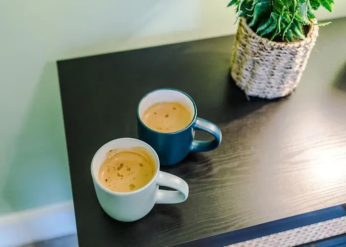 Ferienhaus 5 Bed Salford Sanctuary Retreat