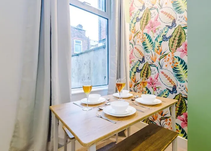 Сasa de vacaciones 5 Bed Salford Sanctuary Retreat