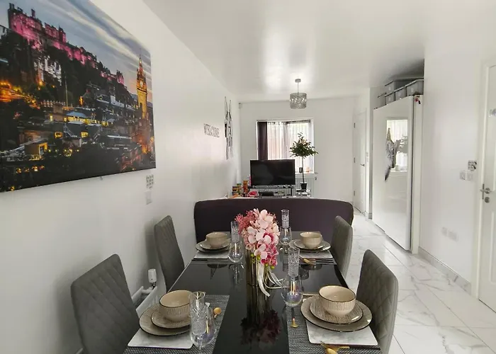 Shared House - 10 Mins From Piccadilly Station/man Uni/o2 Apollo 맨체스터