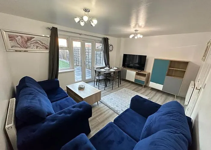 Nyaraló Spacious & Lovely 4 Bedroom In