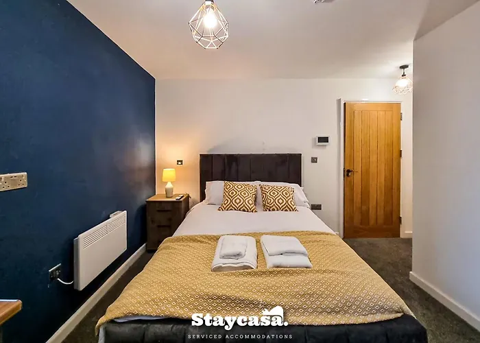 Delightful Spacious Haven With Large Driveway 曼彻斯特