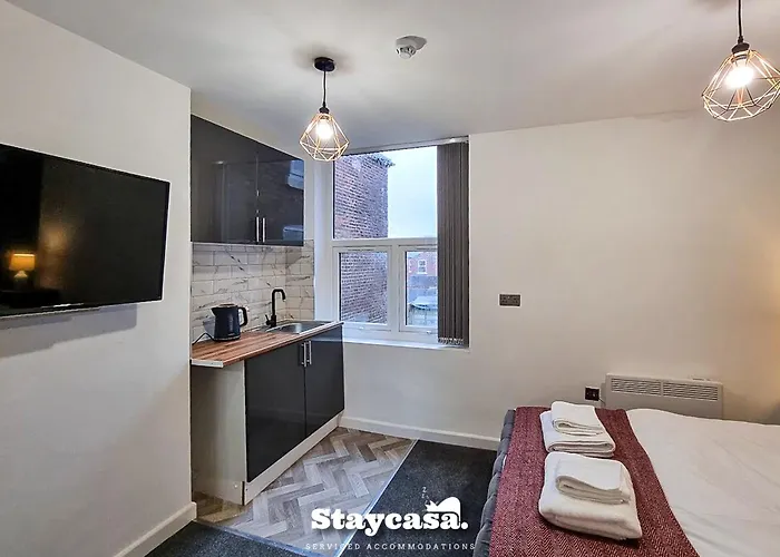 Delightful Spacious Haven With Large Driveway