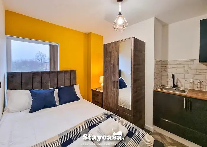 Delightful Spacious Haven With Large Driveway 度假居 *