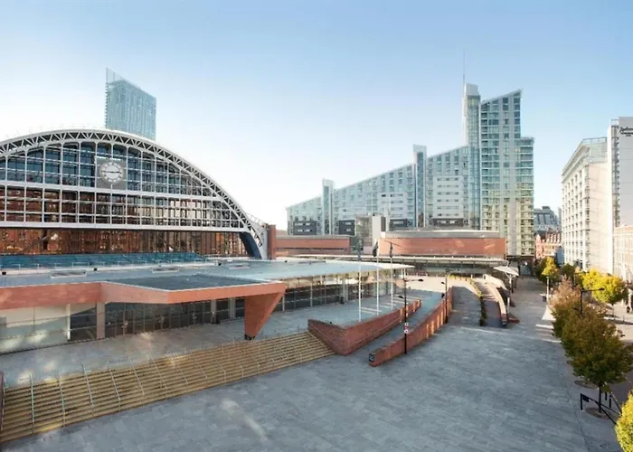 Deansgate Luxury Suite - Modern & Warm 1-Bed - Ideal For Business Or Work Stays - Presented By Parydise Properties Apartment